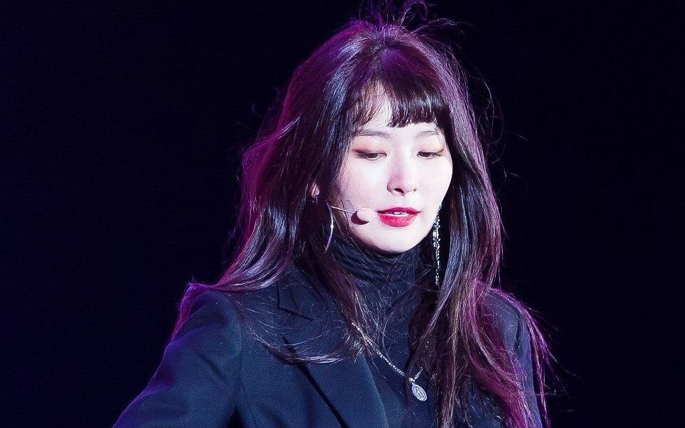 活动作品姜涩琪badboy直拍一键换装混剪