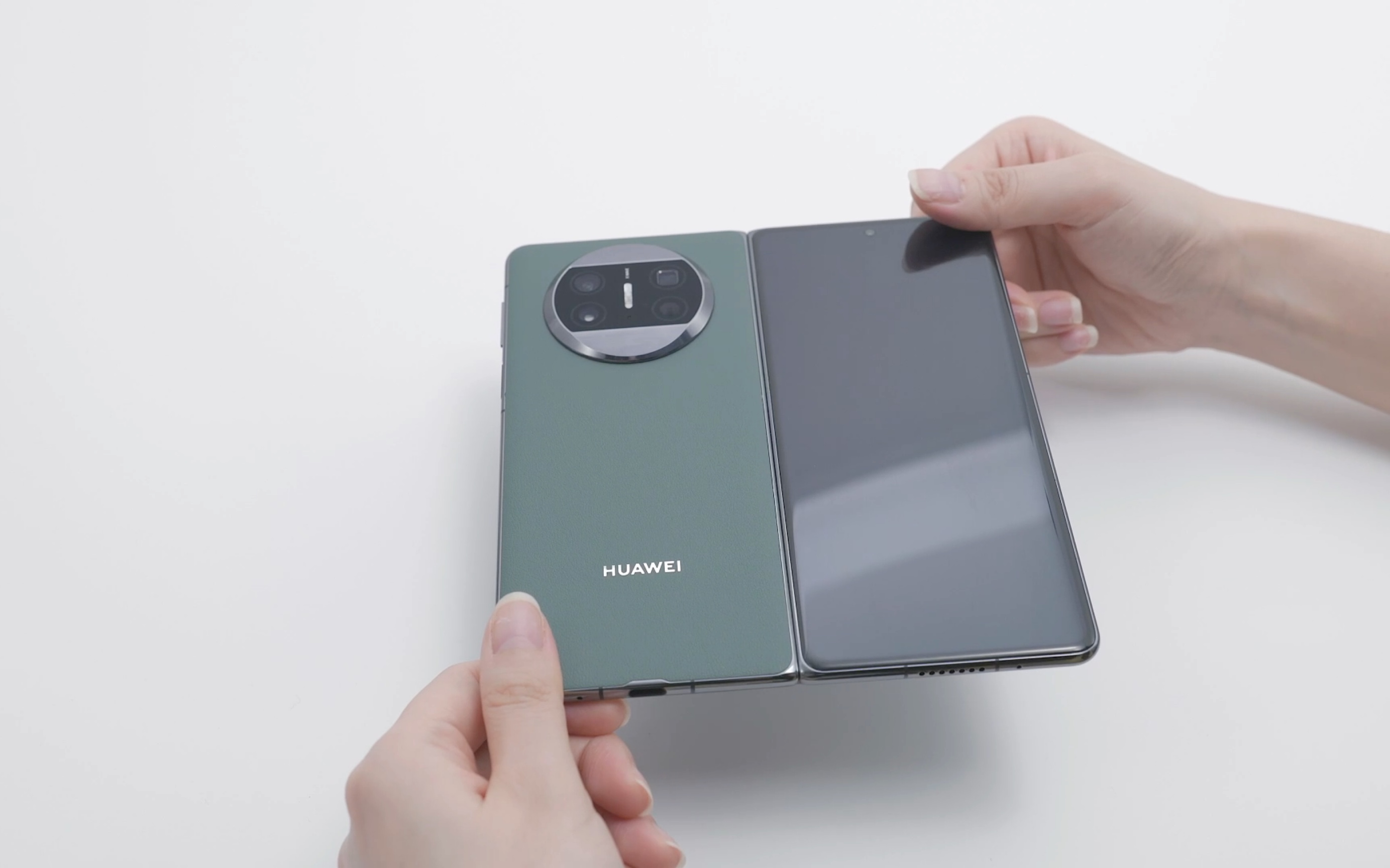 拍摄一支华为mate x3官方开箱视频