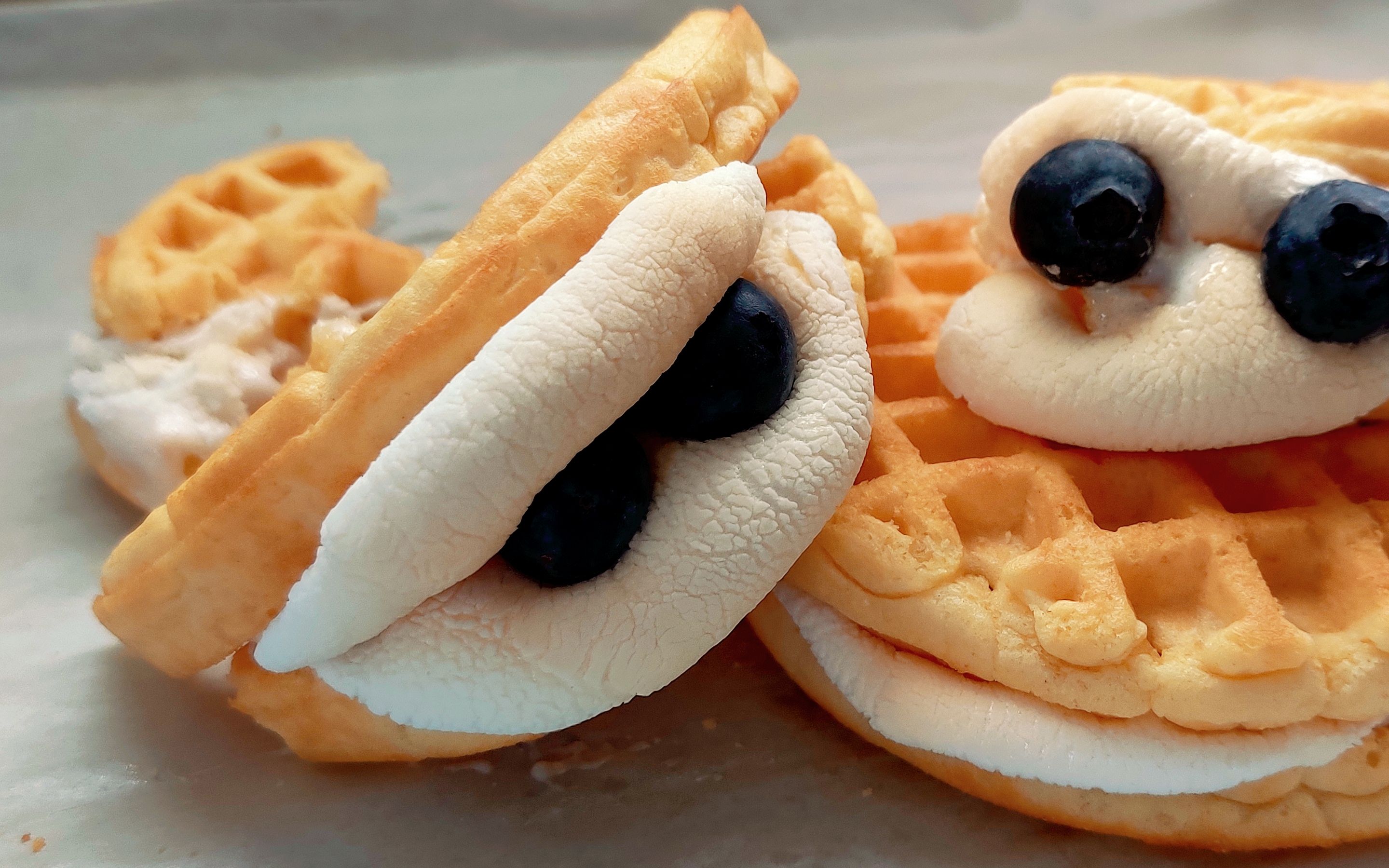 最简单的街头小吃,棉花糖三明治