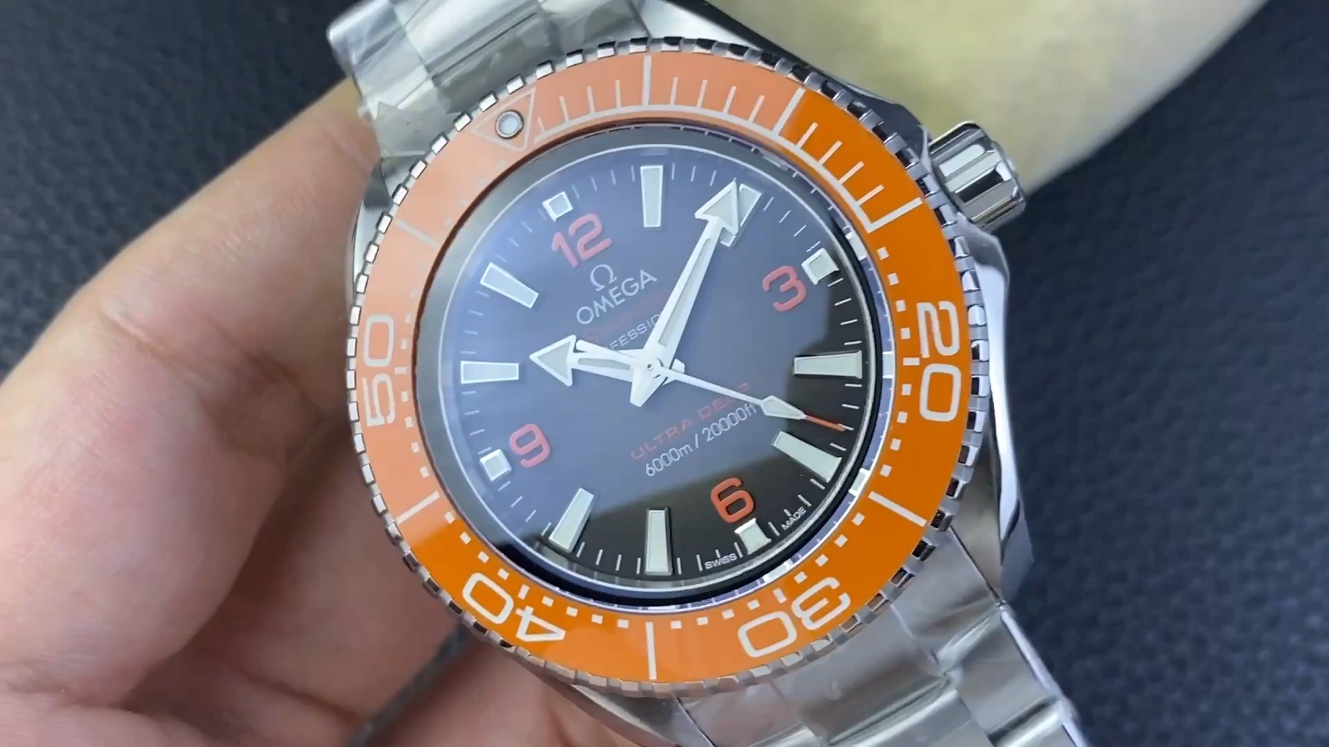 欧米茄海马6000橙色海王潜水腕表