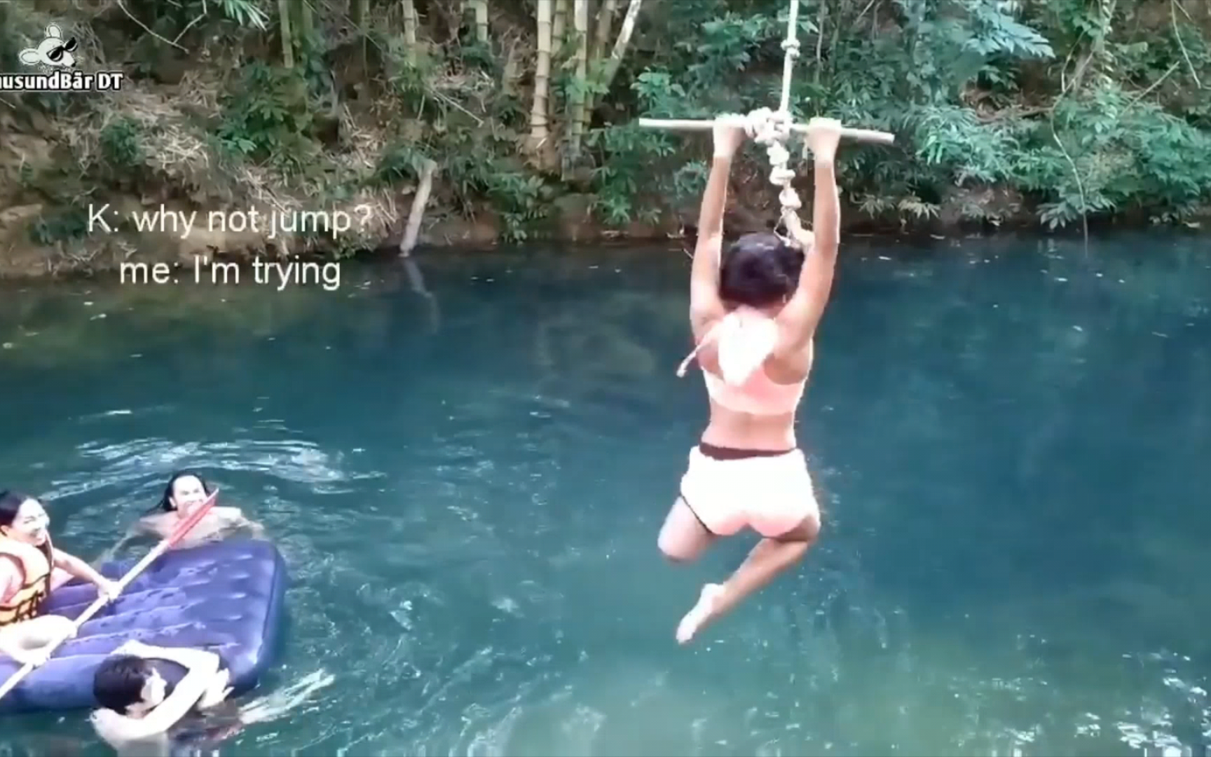 Amputee girl enjoys rafting on the river截肢女孩喜欢在河上漂流哔哩哔哩bilibili