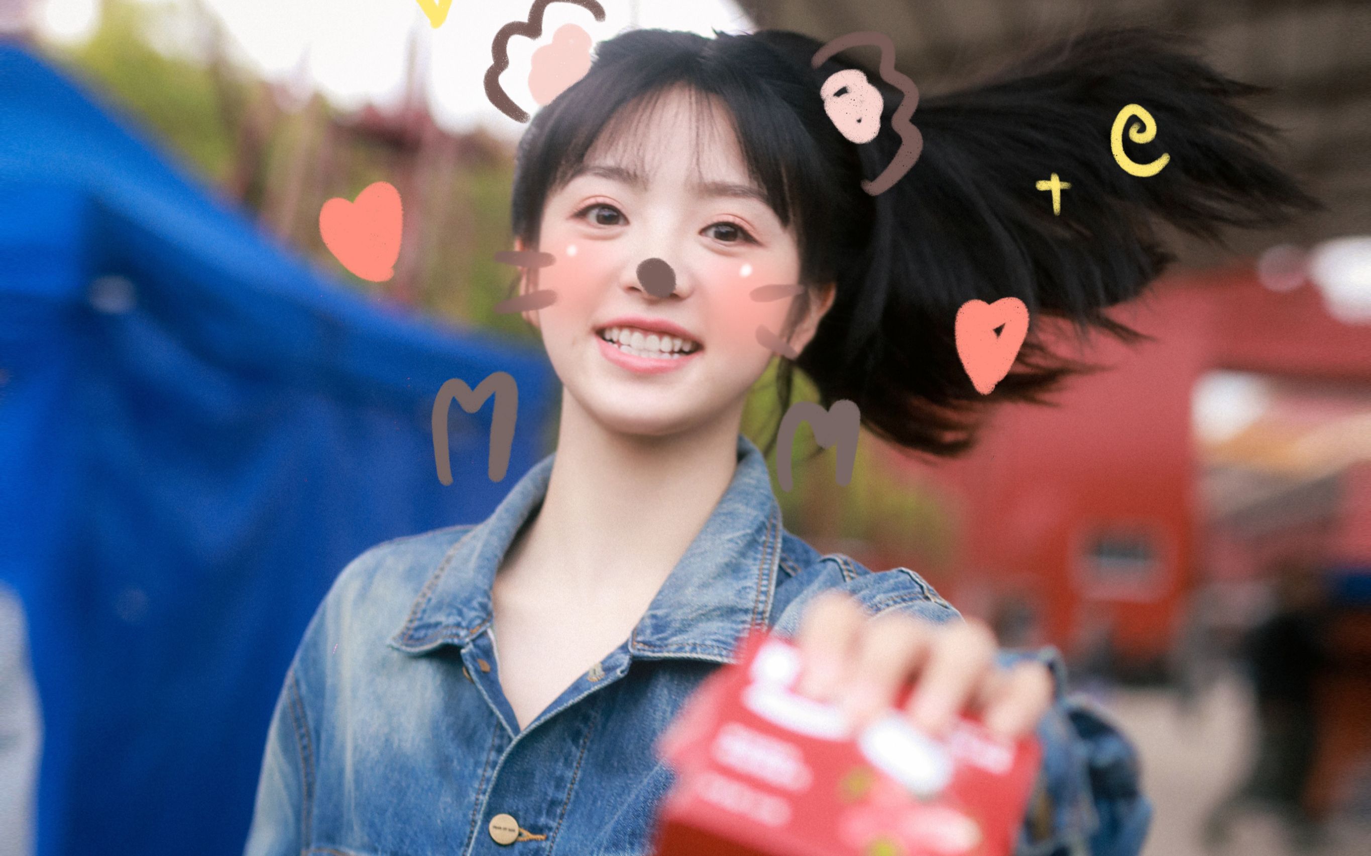 【田曦薇|饭拍】"谢谢你 每次跨过人群找到我"