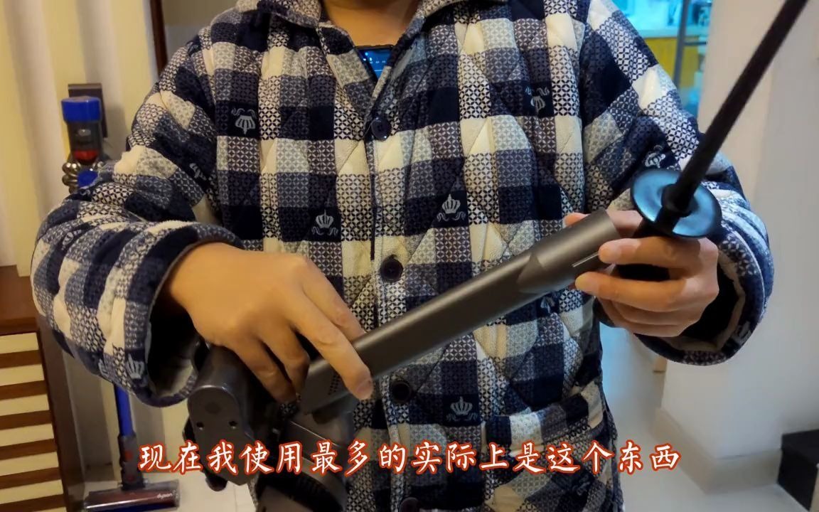 细数它的优缺点,以及我遇到的问题 #戴森吸尘器v8拆洗 #家电评测 #我