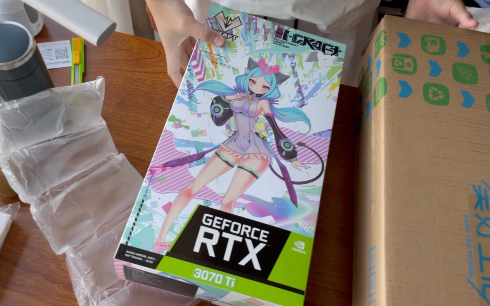 女朋友送的第一个杯子~铭瑄3070ti 瑷珈限定