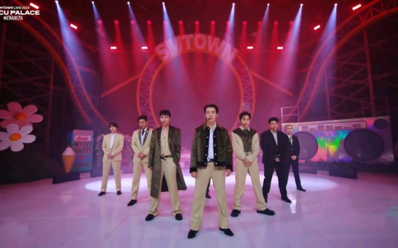 [图]2023SM家族演唱会SUPER JUNIOR《Black Suit+ Sorry Sorry+ Mango》舞台公开！！