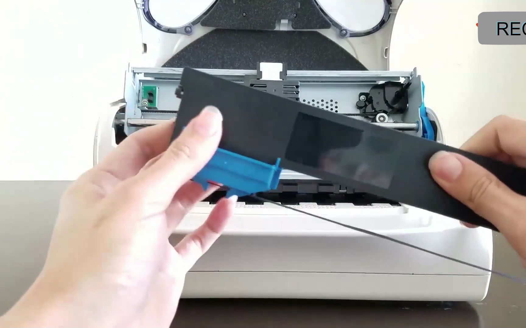 得实94D-5 DS7830 DS7860  DS7840 DS7850 DS200色带架安装教程