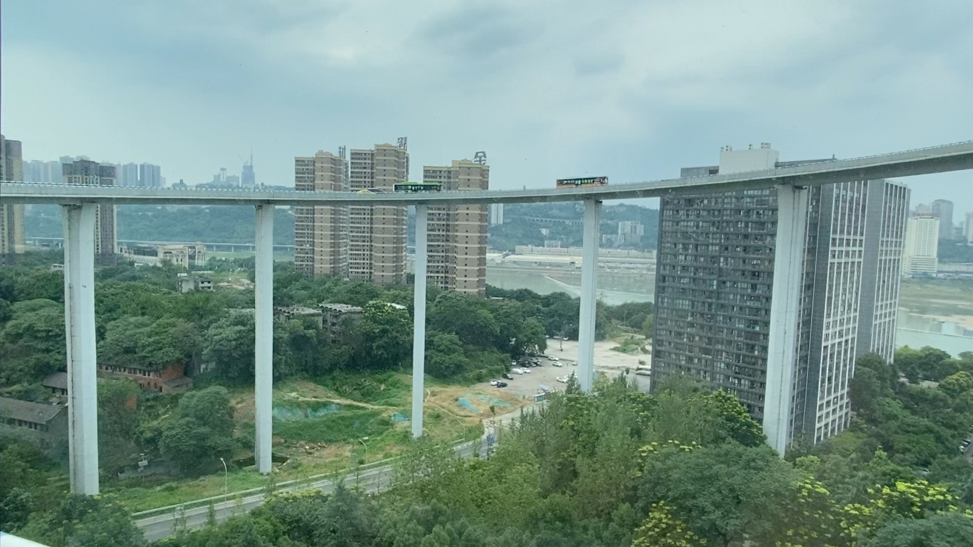 重庆不得不坐的公交06318 陈家湾7915瑞祥路