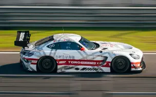 Video herunterladen: [CEC赛前测试]Mercedes-AMG GT3 EVO 上海国际赛车场 2'06.451 DH New Tires 赛道潮湿