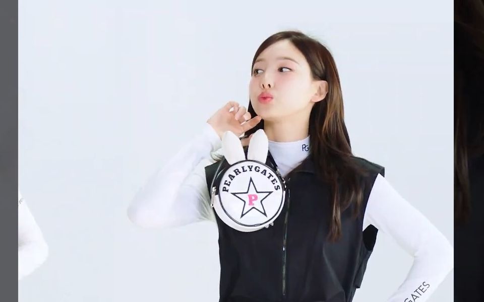 【twice】pearly gates 2023 秋季服饰宣传影片 娜琏 / momo / sana