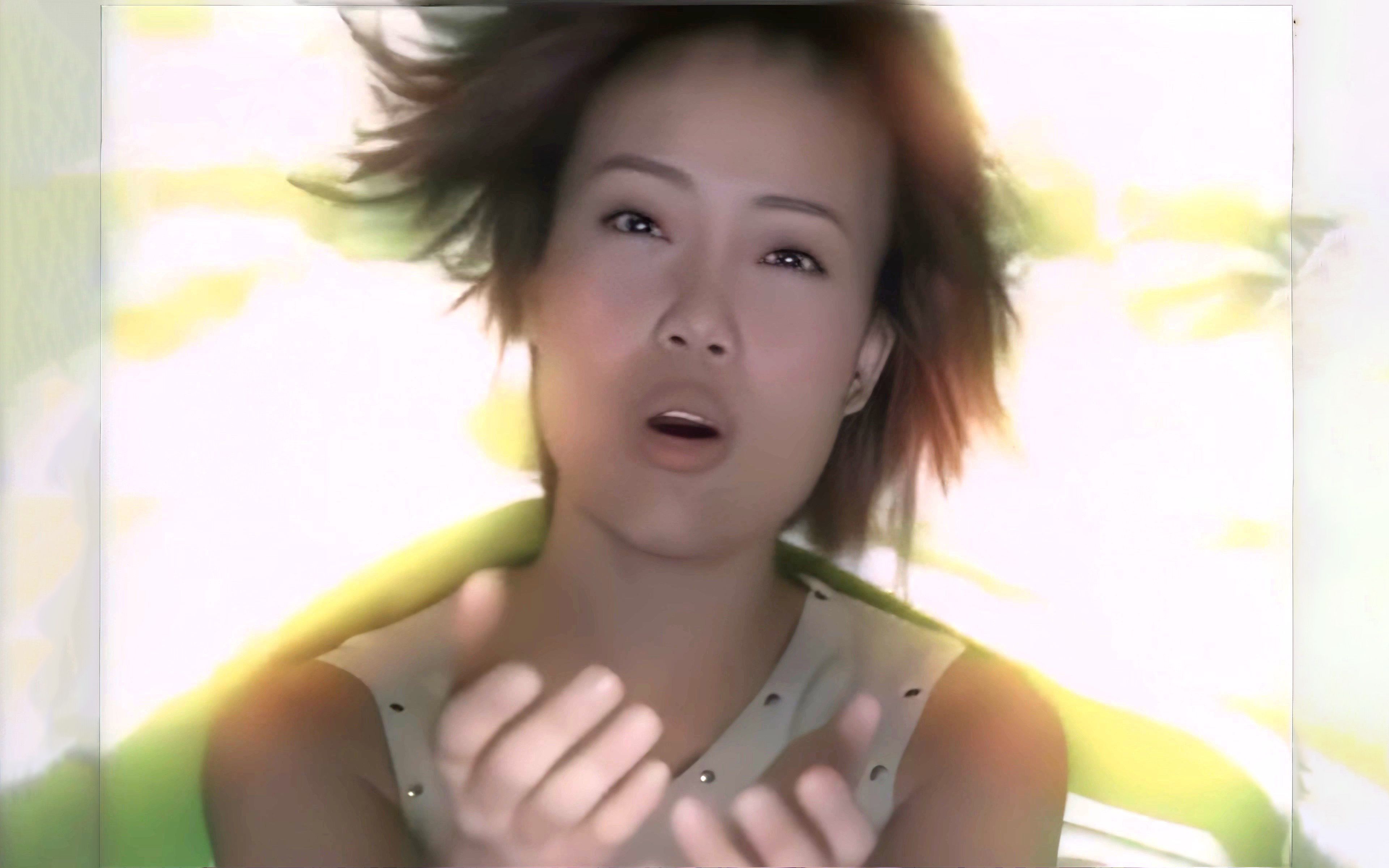 [图][4K60帧]容祖兒JOEY YUNG-誰來愛我[MV](4K60帧画质增强+无损音频)