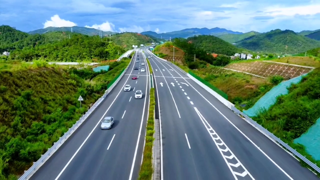 航拍云茂高速白石收费站段