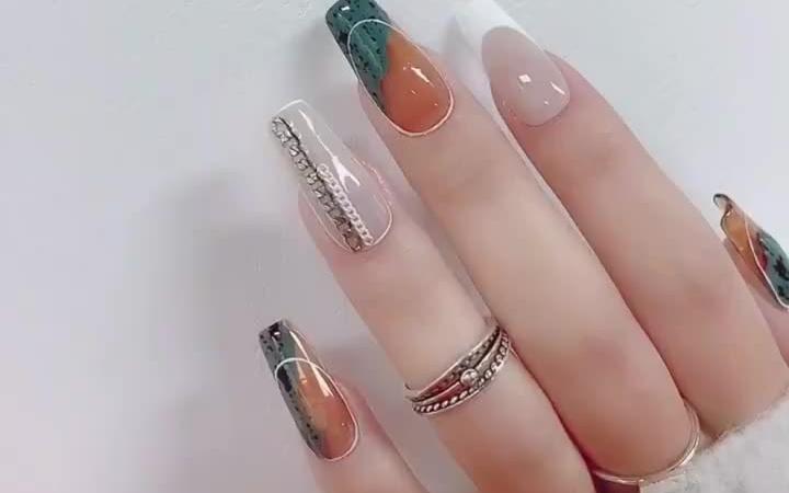 个性显白勾线法式斑点美甲97暮色罗格美甲