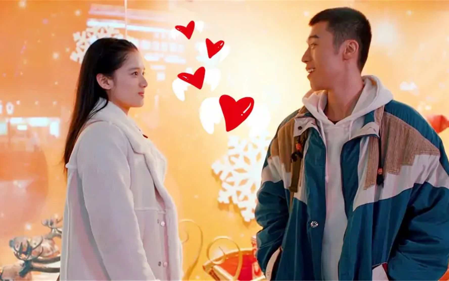 新版结局,张婧仪周游告白成功,两人浪漫牵手