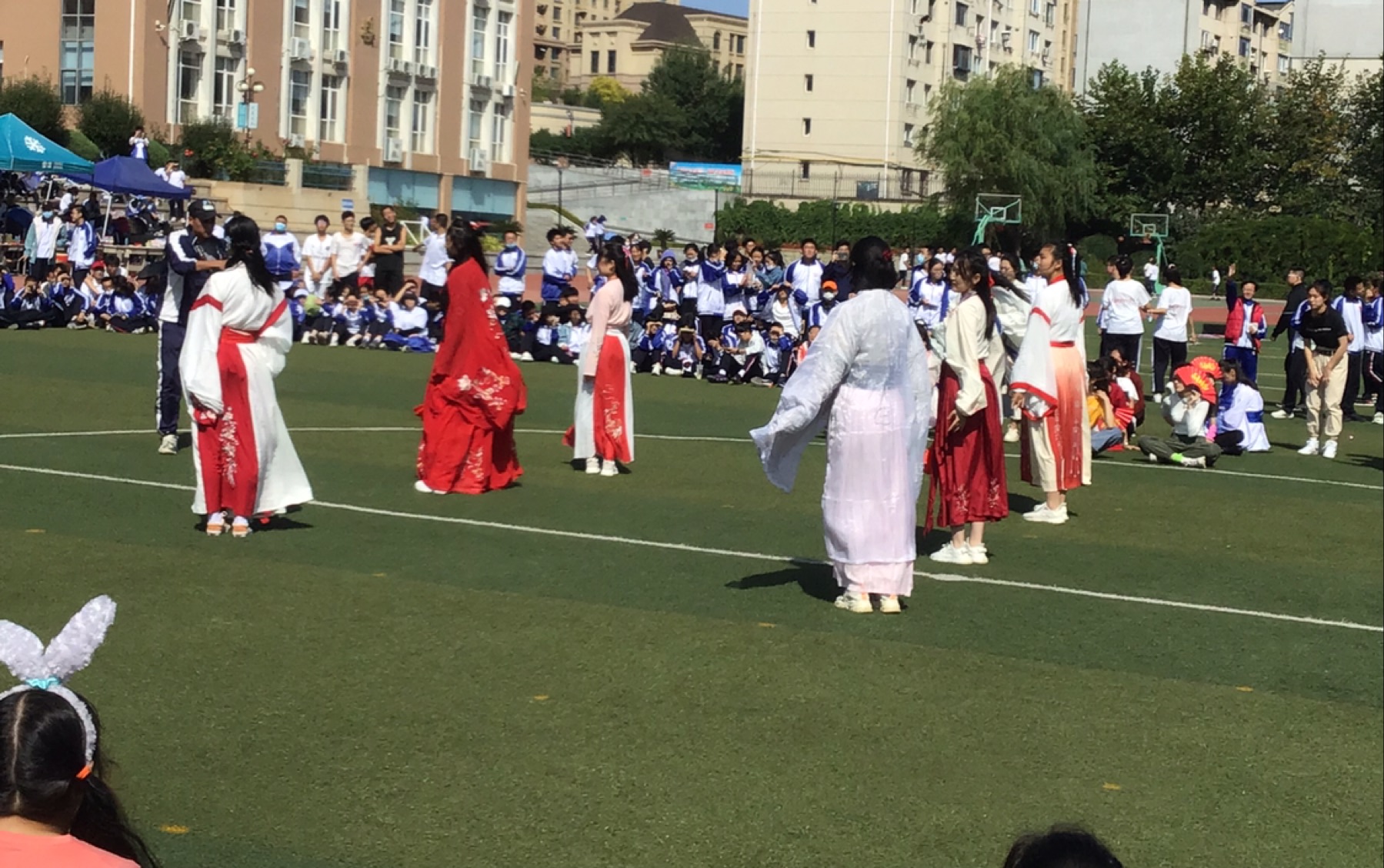 [图]【蝶梦纪实】大连市第十一中学第五十三届运动会-舞蹈表演