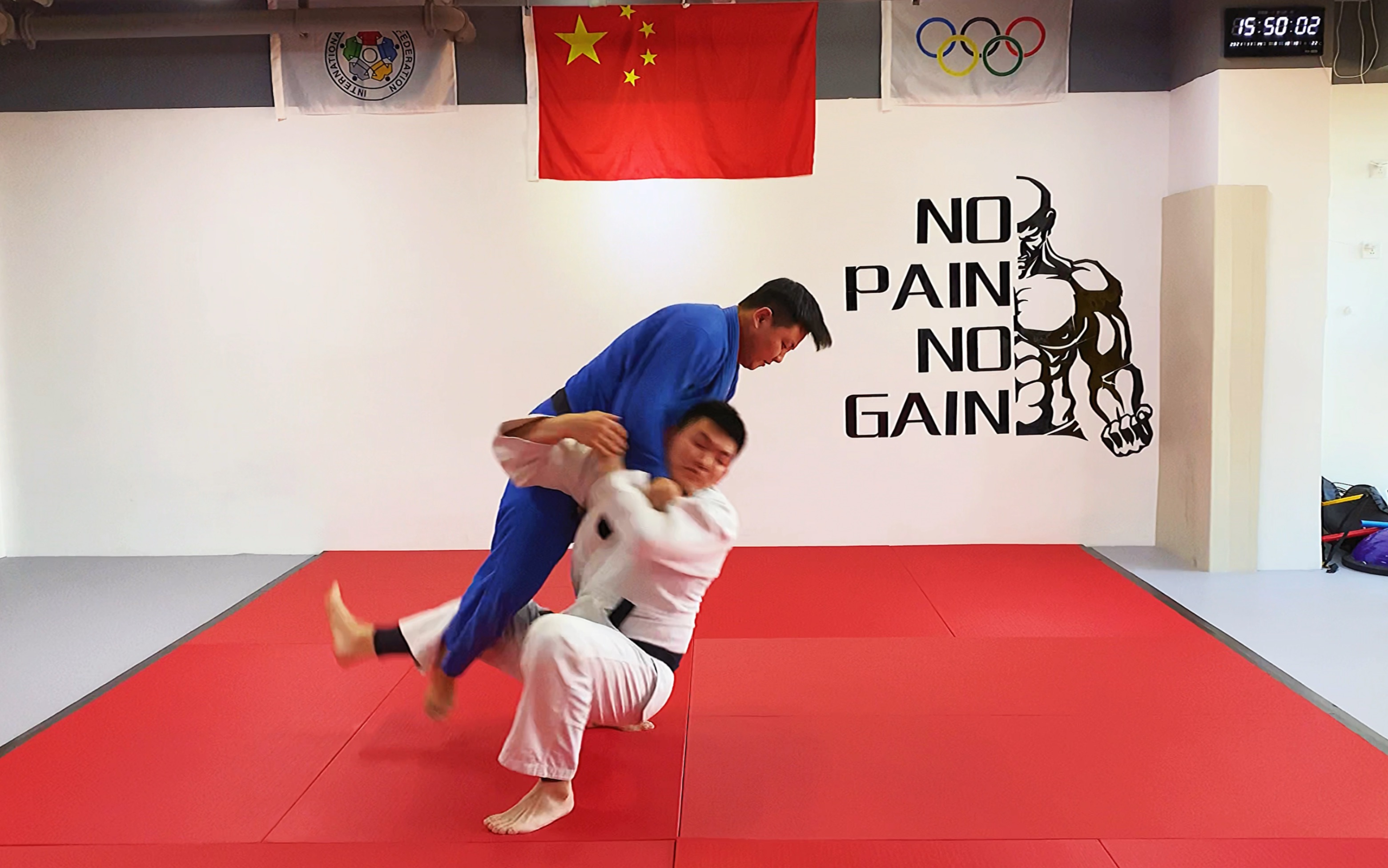 柔道反攻动作,教你如何反攻【小内卷入】提高自身自卫防身意识