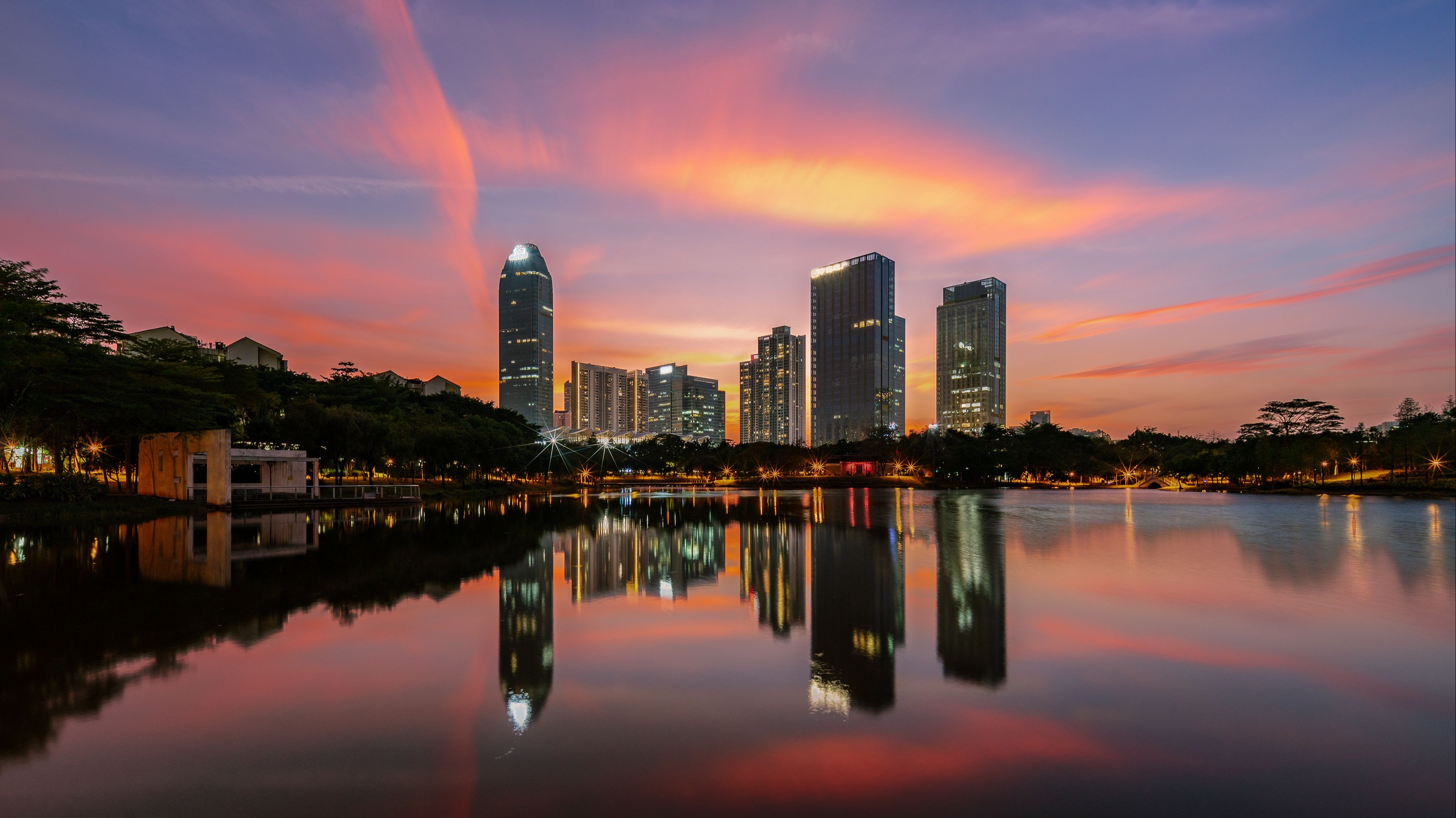 城市cbd的晚霞延时,美到窒息!