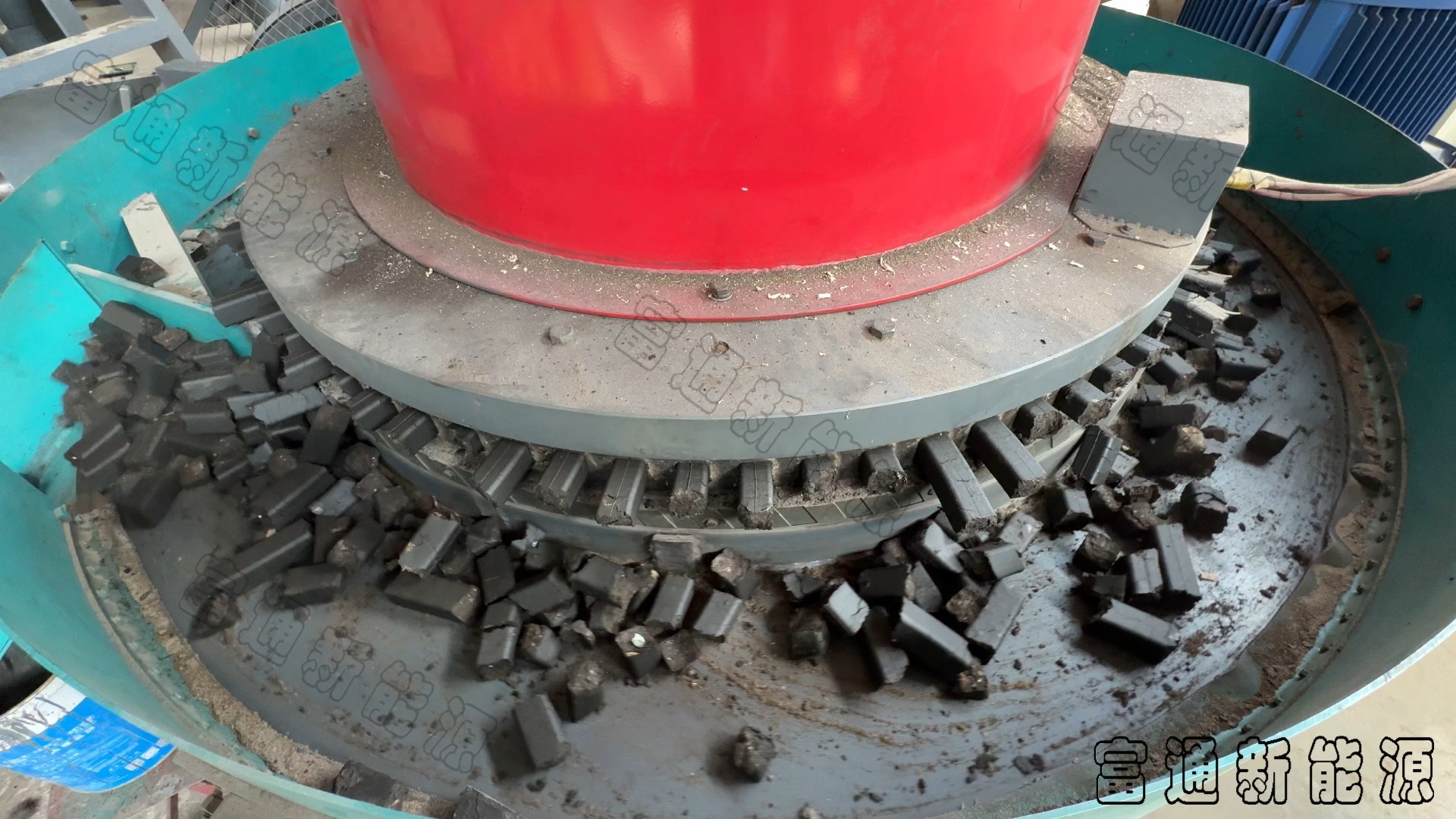 市政污水处理厂污泥压块成型机#污水处理厂污泥处理#污泥压块燃料