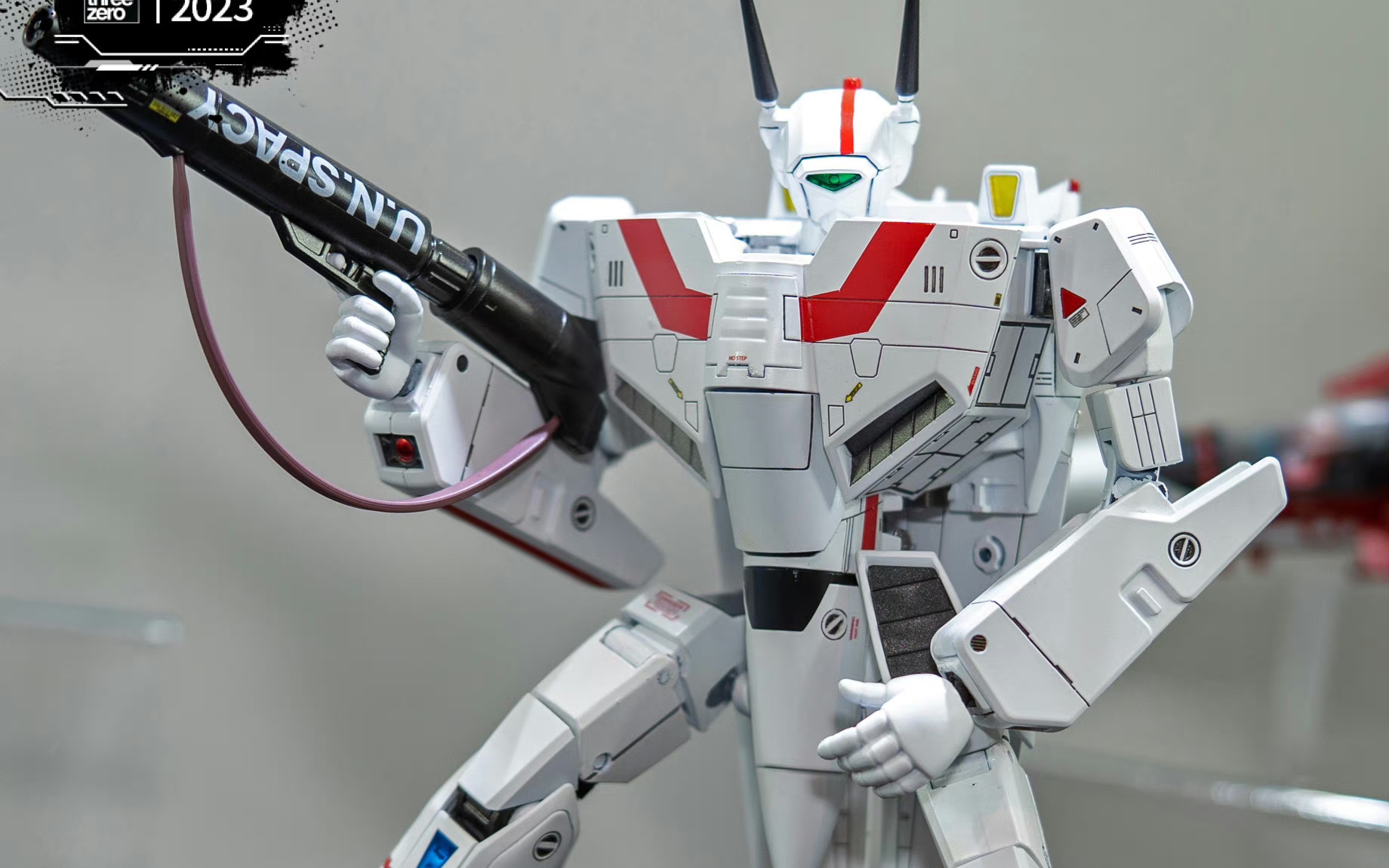 《太空堡垒》robo-dou vf-1j变形战斗机(瑞克·卡特)合金成品模型 官