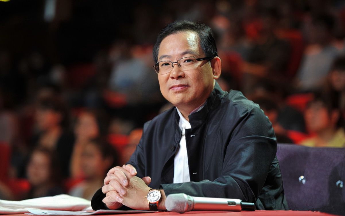 倾家荡产为国捐款,"民族歌手"张明敏的事迹,不该被遗忘.