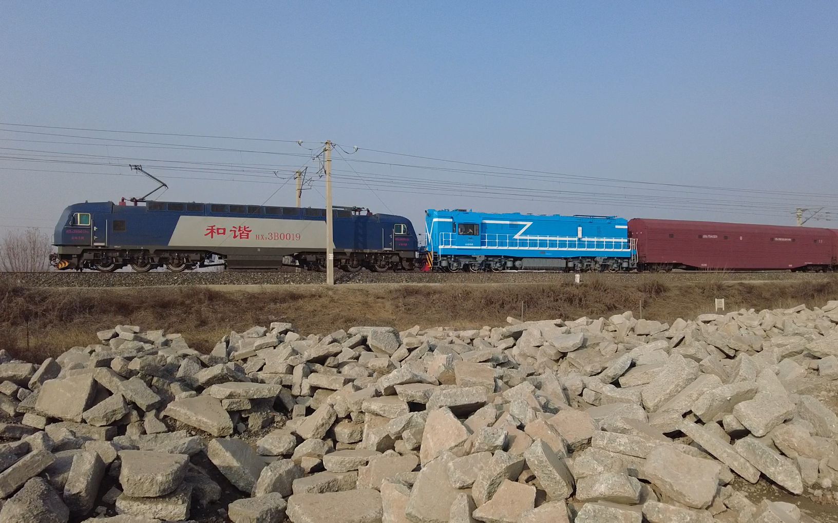 【回送】11月17日津霸线k57公里拍摄hxd3b0019挂df120062牵引10197次