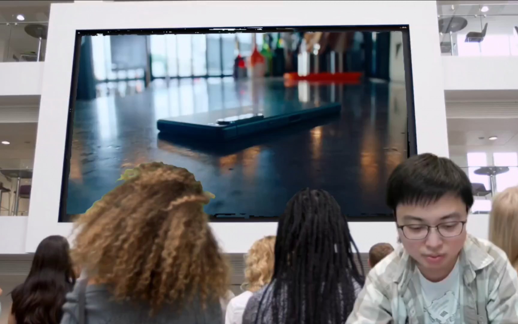 极客湾云飞:索尼手机除了sony这个牌子之外卖点在哪里 ?