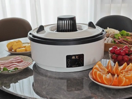 家里搞台智能净化无烟火锅,大家来看看效果怎么样