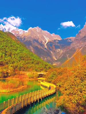 丽江玉龙雪山蓝月谷的情人桥太美得让人不知所措