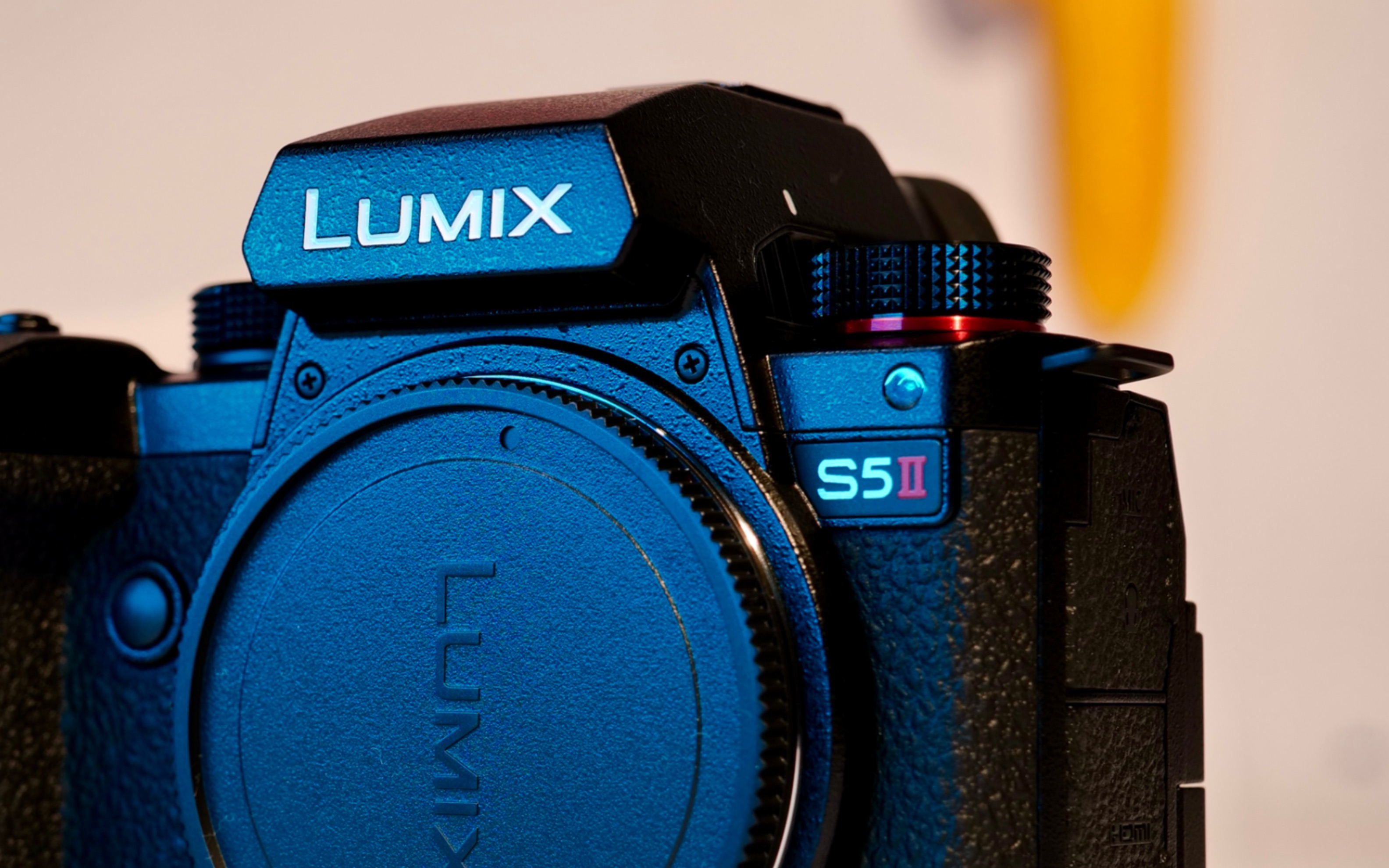 lumix松下s5二代,开箱实拍,男人的快乐就是这么简单.