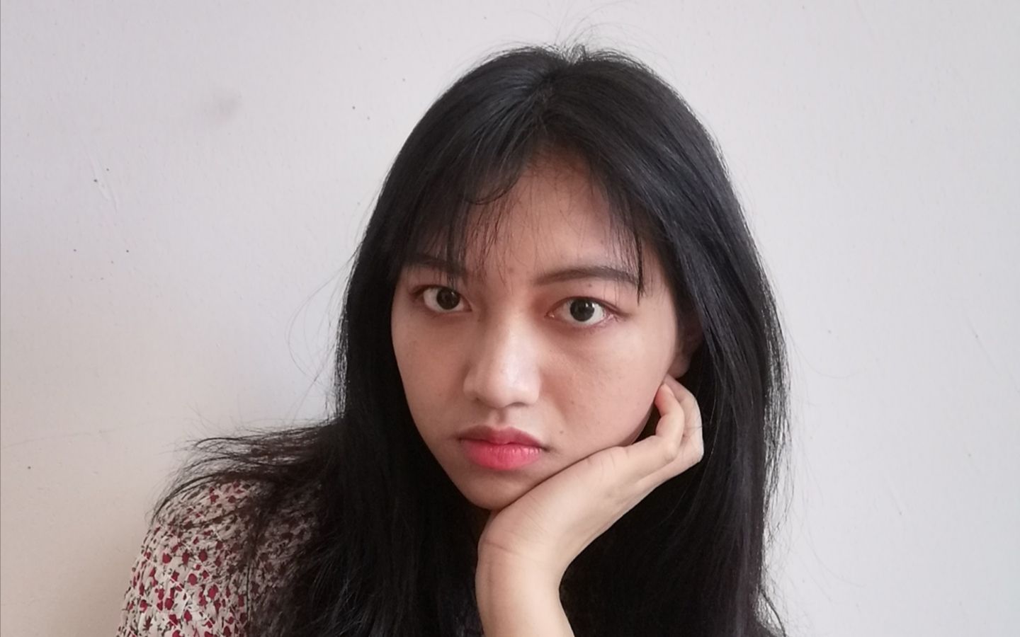 黑黄皮女大学生日常无粉底液妆容分享