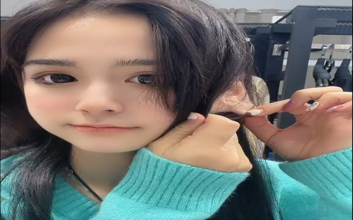 安娜(安妮)9.3下午 谁说我没耳朵,人家有耳朵