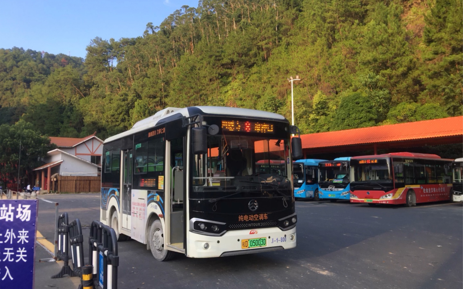 『梧州4n4公交车场』看看车号差点把我笑死