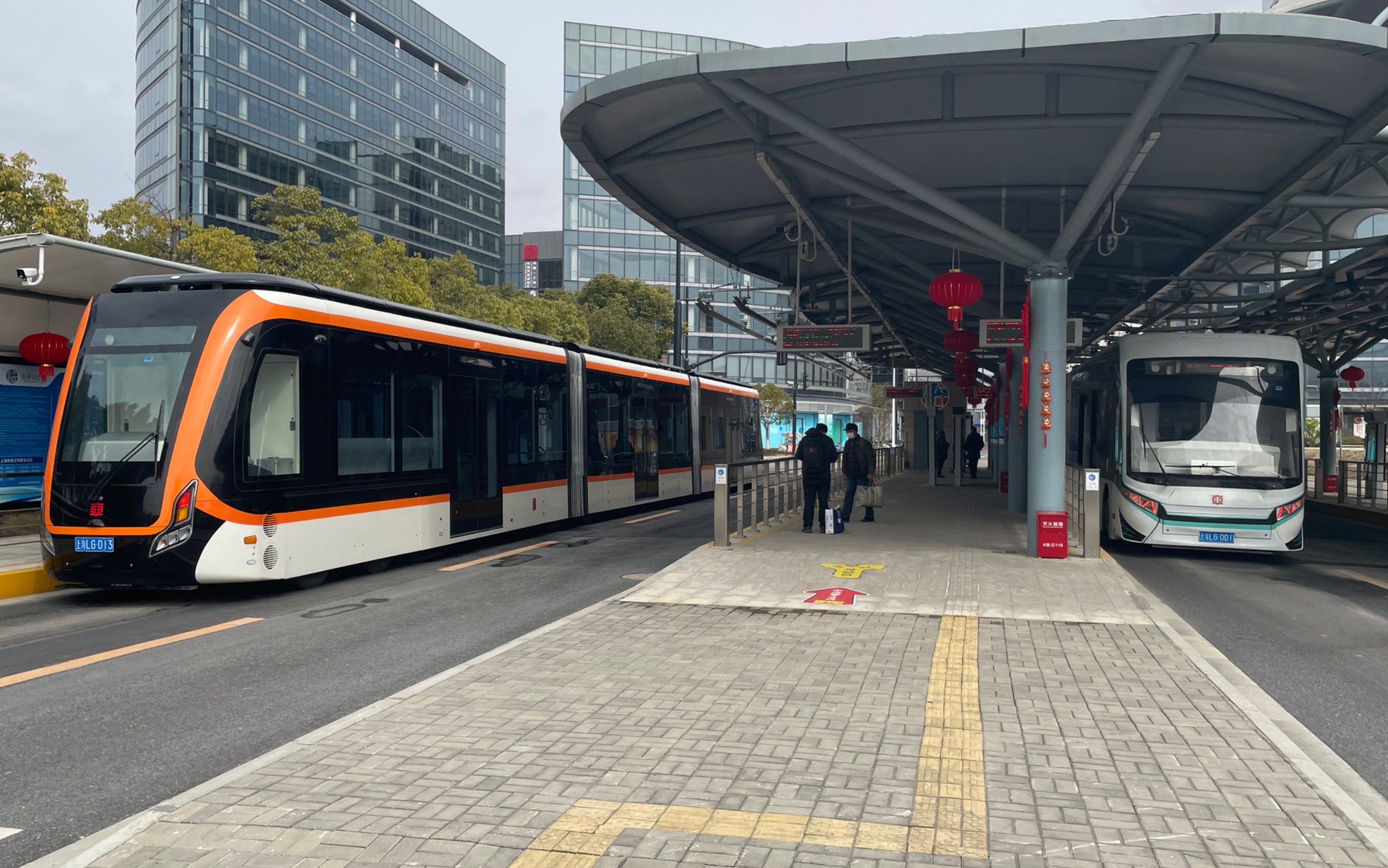 【临港交通】上海临港中运量1号线再次体验&2号线初次体验运行实录