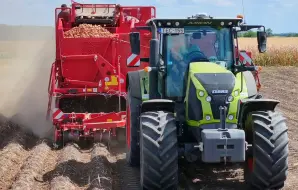 Descargar video: 土豆收获 | 克拉斯（Claas）Axion 660+格立莫（Grimme）EVO 280