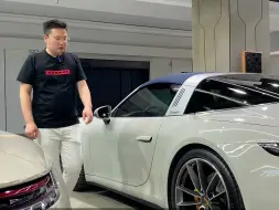 Descargar video: 这种选配的Targa，还是第一次见到实车