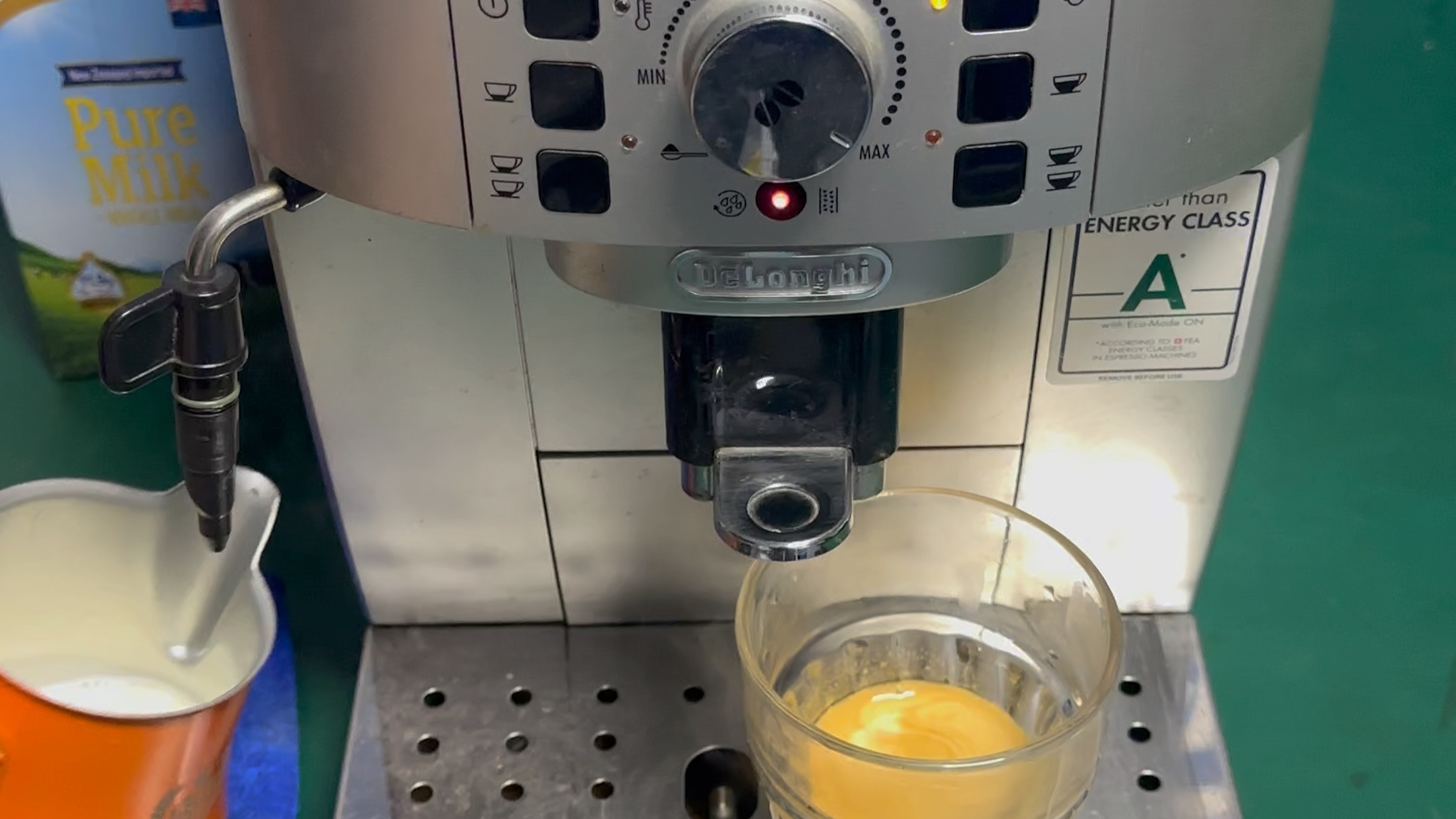 德龙全自动咖啡机打奶泡技巧分享
