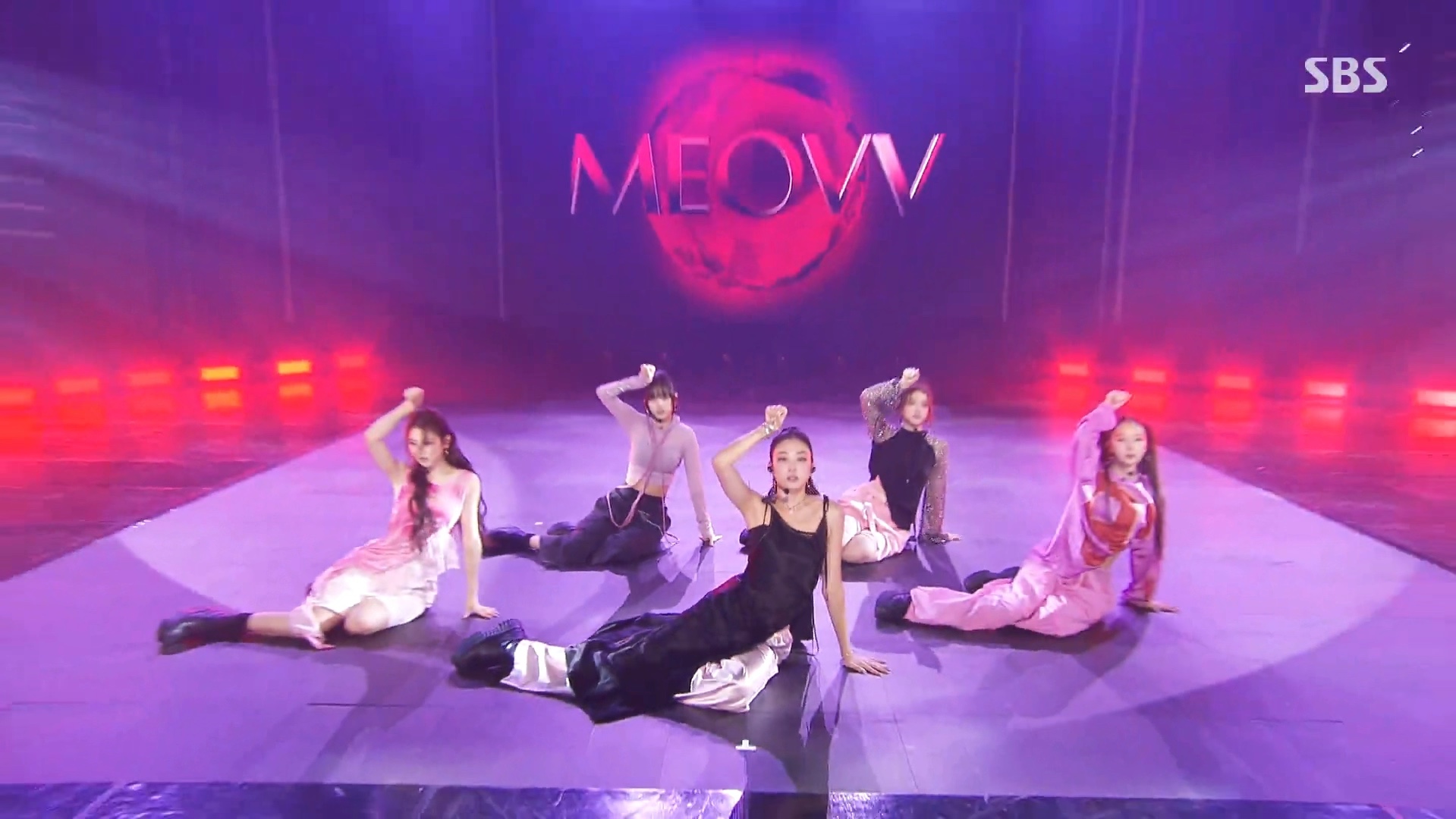 【MEOVV 】240922《MEOW》人歌舞台哔哩哔哩bilibili