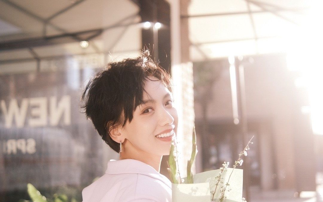 李晓峰被爆怀孕,杨幂和父亲紧急赴港,疑想夺回小糯米的抚养权