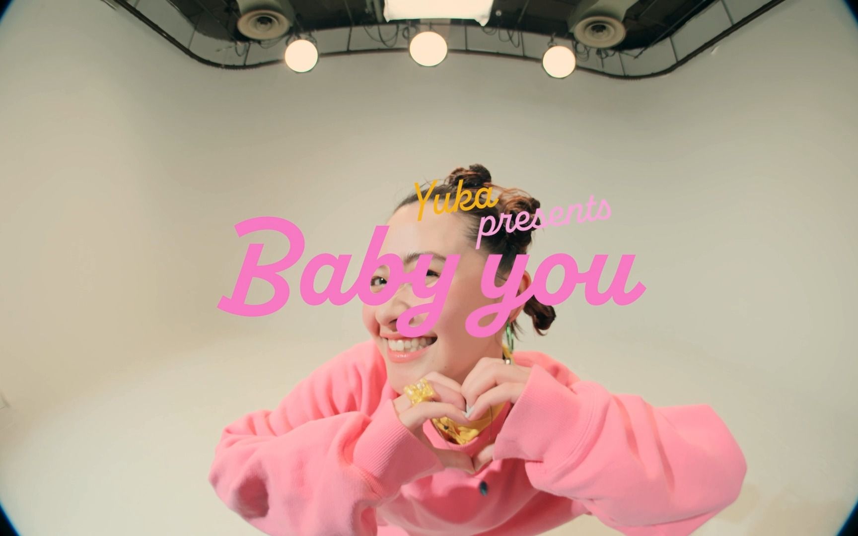 [图]【官方】有华 - Baby you (Music Video)