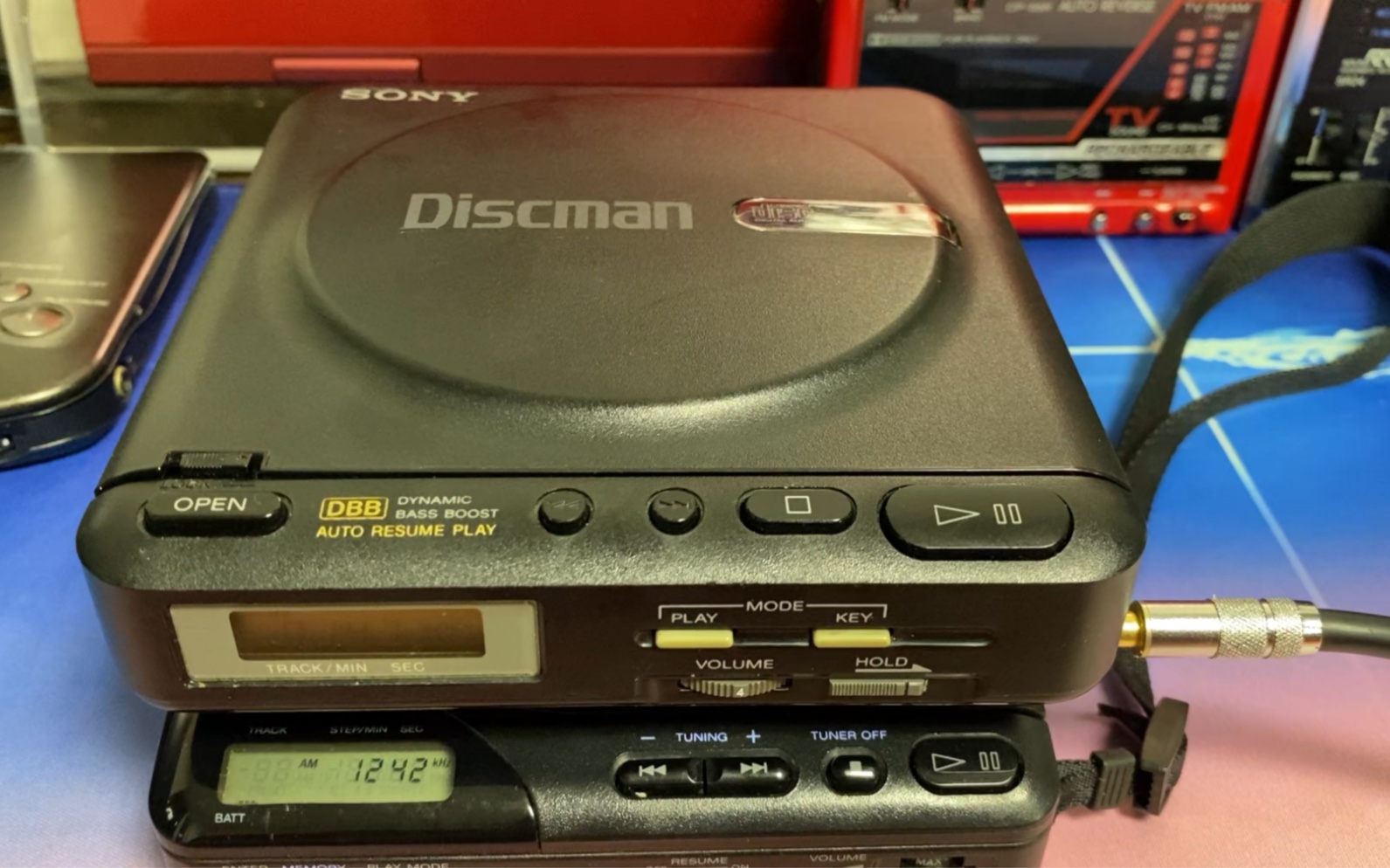 [图]华仔二号出品：索尼 SONY D-22 搭载DBB音效的早期Discman CD机