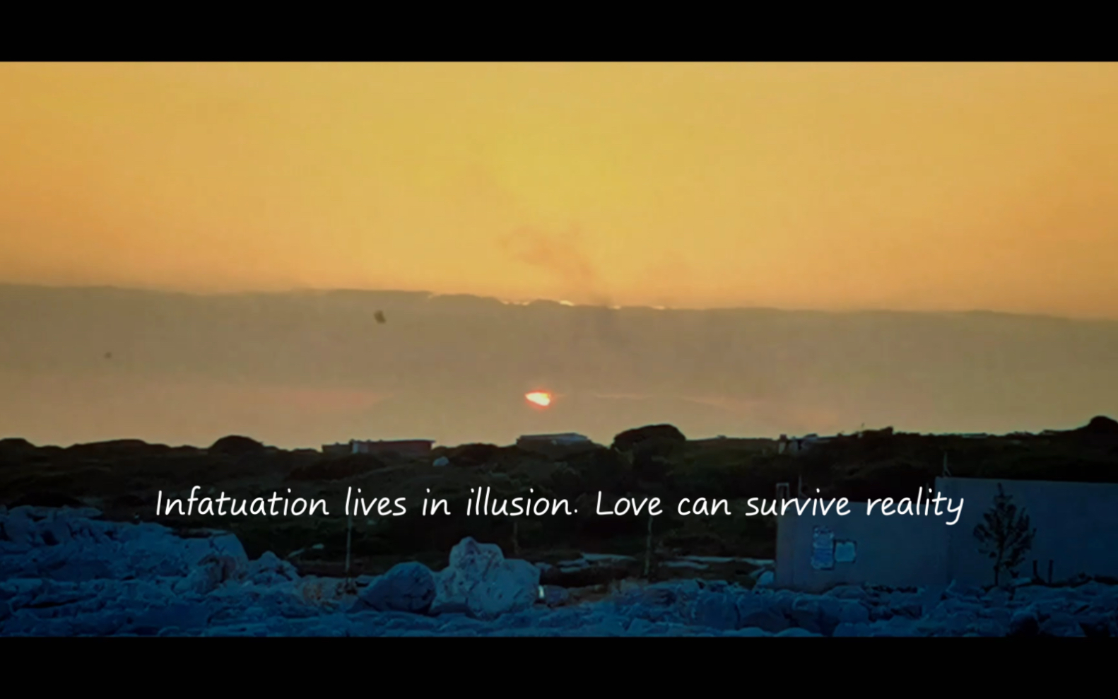 [图]Infatuation lives in illusion. Love can survive reality.