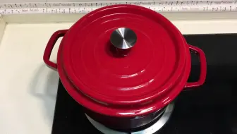 终于对这款心仪已久的珐琅锅下手了，用它炖了牛肉，看看好不好用