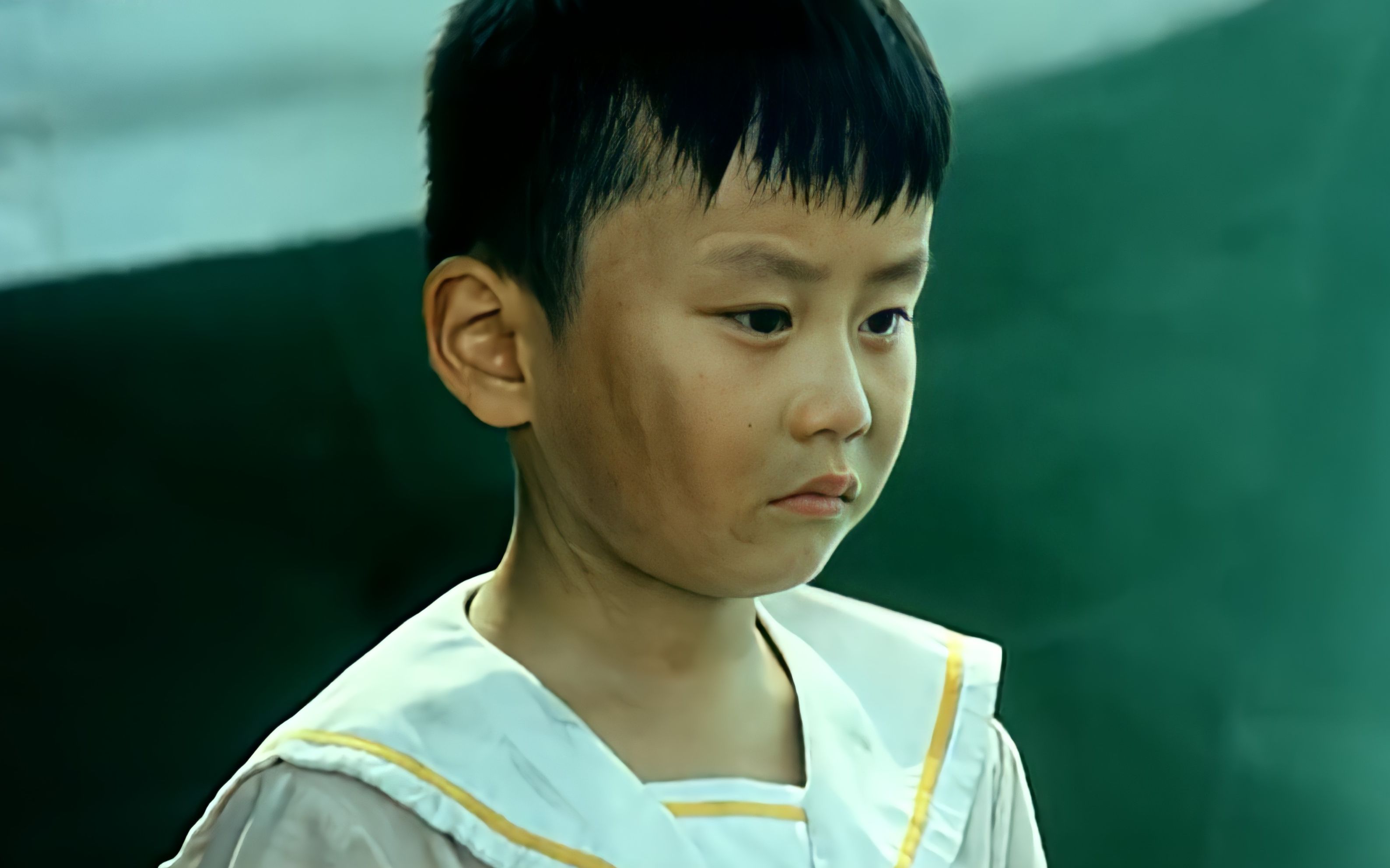 遗弃在火车上,没想到却被爸爸的女朋友捡回家,国产片《被遗弃的人》