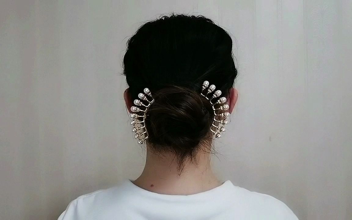 韩式低马尾盘发教程 简单盘发 易学好看的发型_哔哩哔哩_bilibili