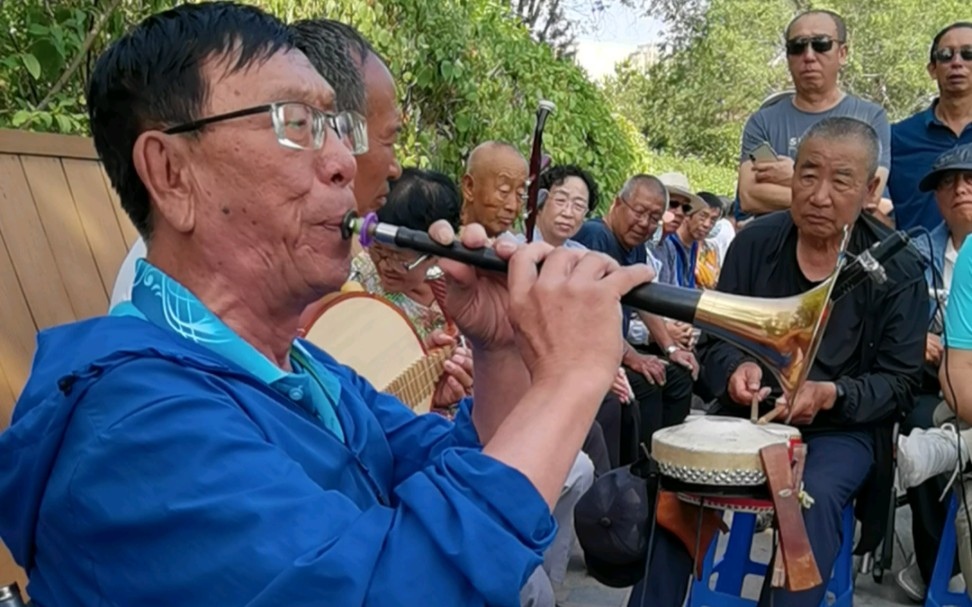 [图]老树皮唢呐《红歌联奏》大同老来乐民乐队