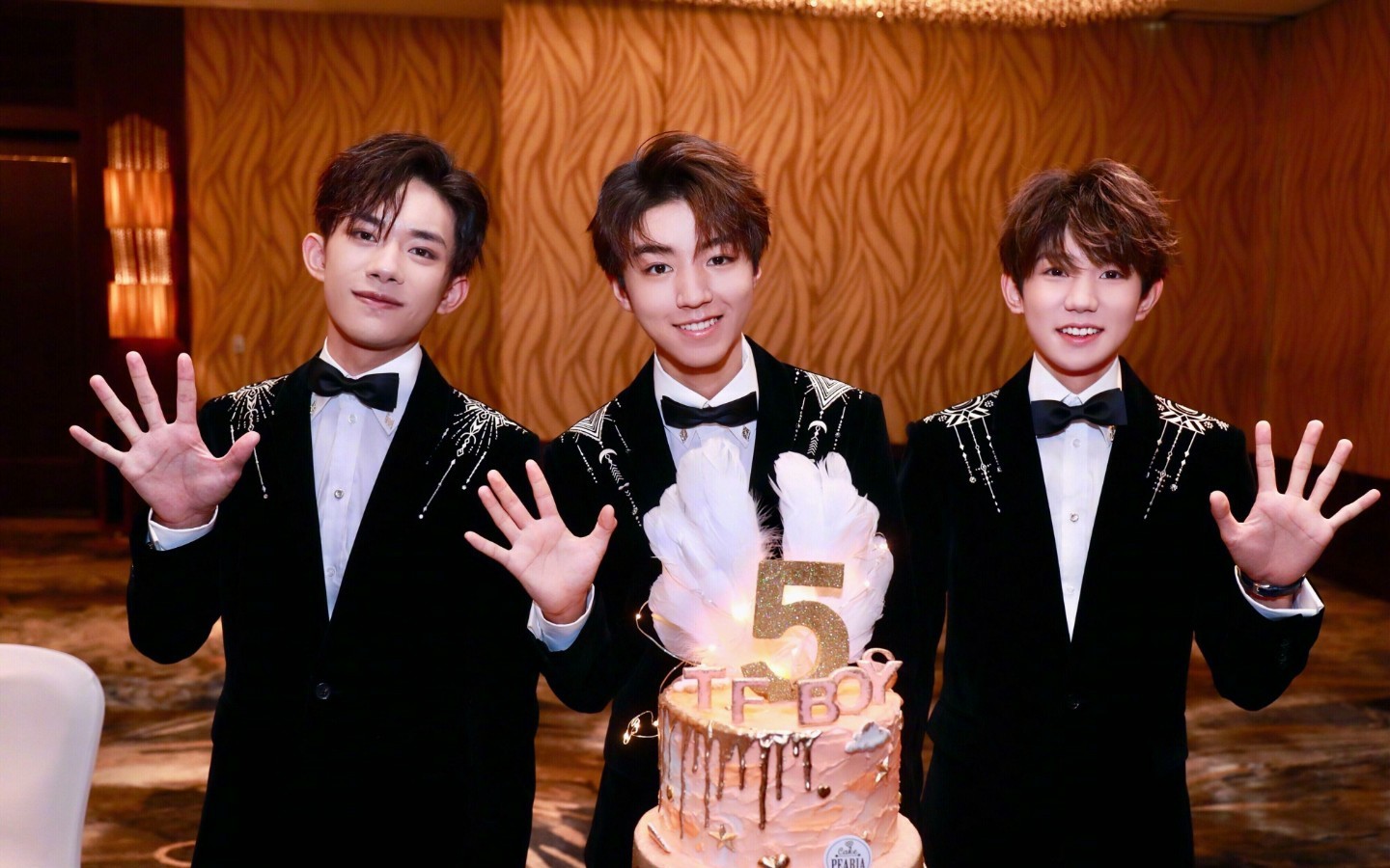 【tfboys】【论《喜欢你》舞蹈的兼容性】(第四弹)