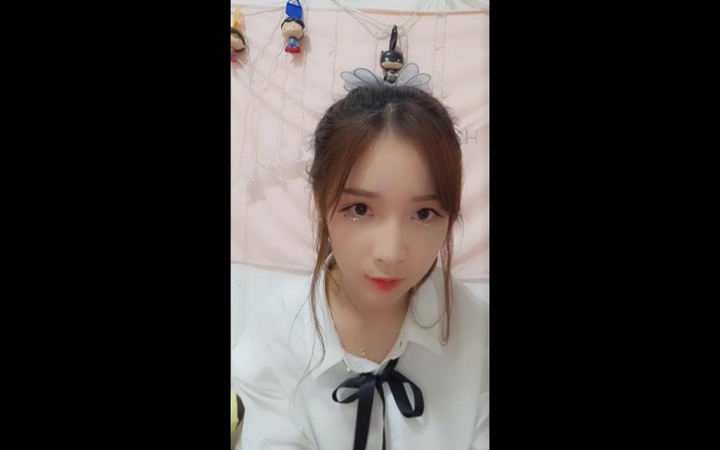 snh48徐詩琪直播2018.6.16來啦_嗶哩嗶哩 (゜-゜)つロ 乾杯~-bilibili