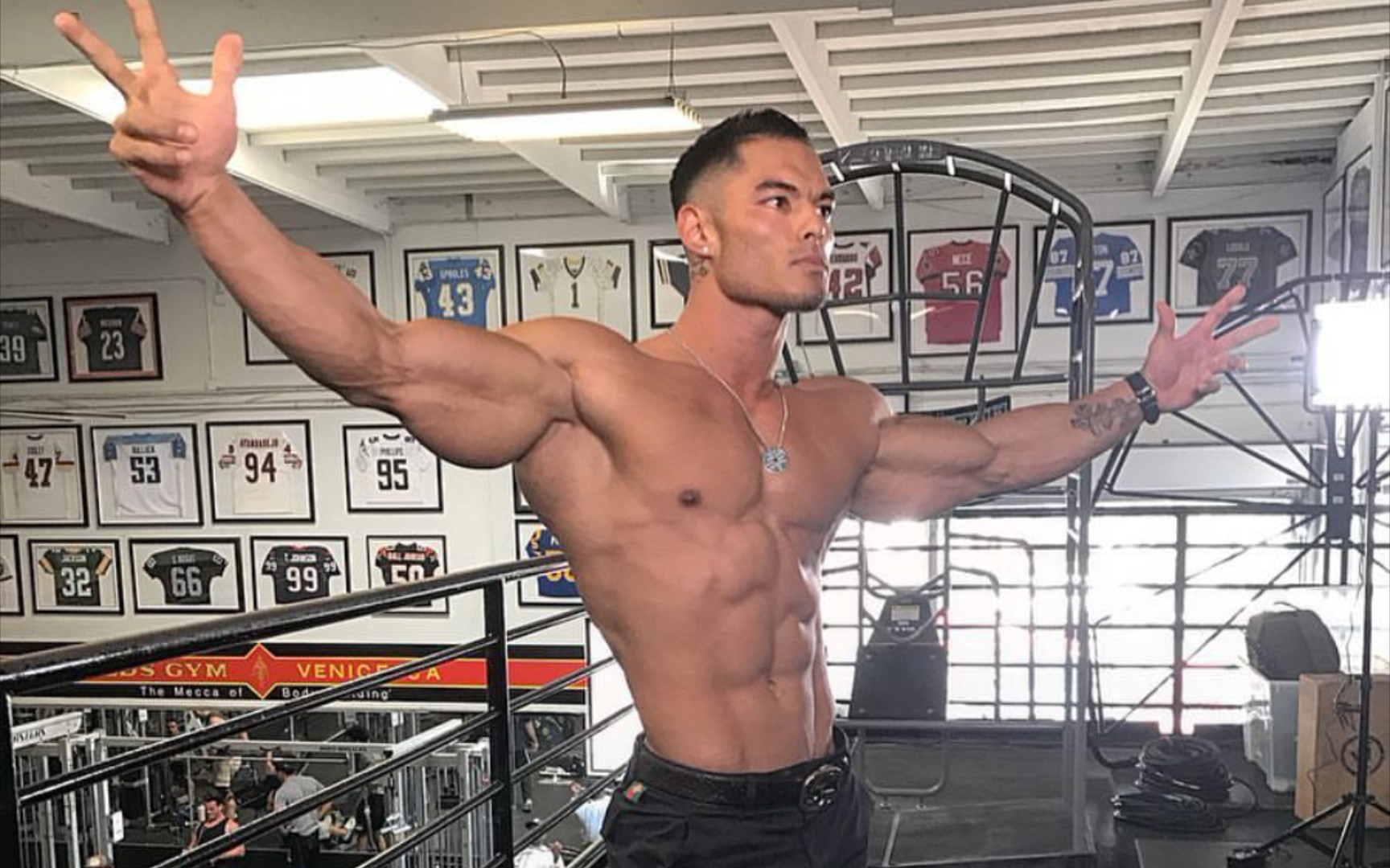 人类健体精华——杰瑞米布恩迪亚(JeremyBuendia)壁纸哔哩哔哩bilibili