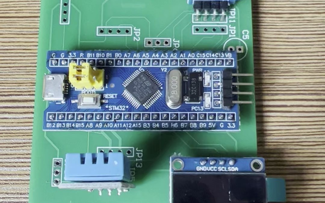 124基于stm32单片机DHT11温湿度光敏光照检测OLED显示实物制作(源程序+原理图+PCB+元件清单)哔哩哔哩bilibili