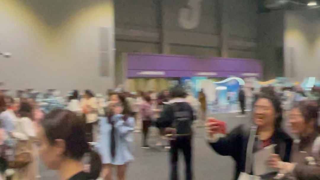 zzh香港演唱会 应援曲人山人海