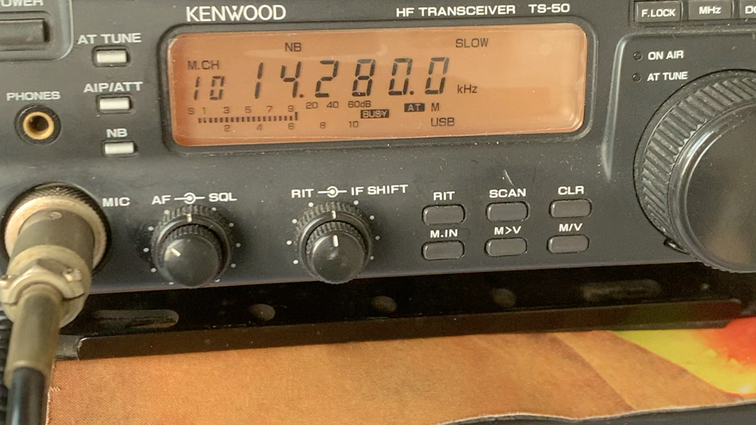 建伍ts50两波段倒v天线中功率50瓦功率通联香港电台vr2upq互报59信号